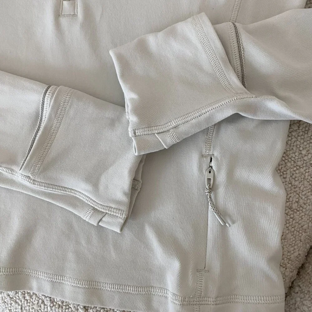 Lululemon It's Rulu Cropped Half Zip *Updated 'Bone' Size XS